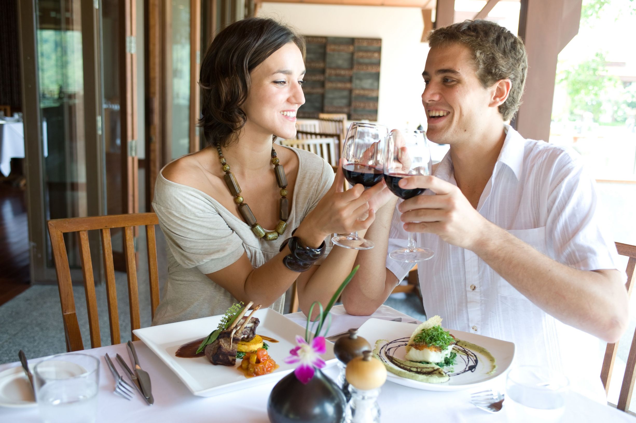 Technology Improves Restaurant Experiences in Texas, California, and More